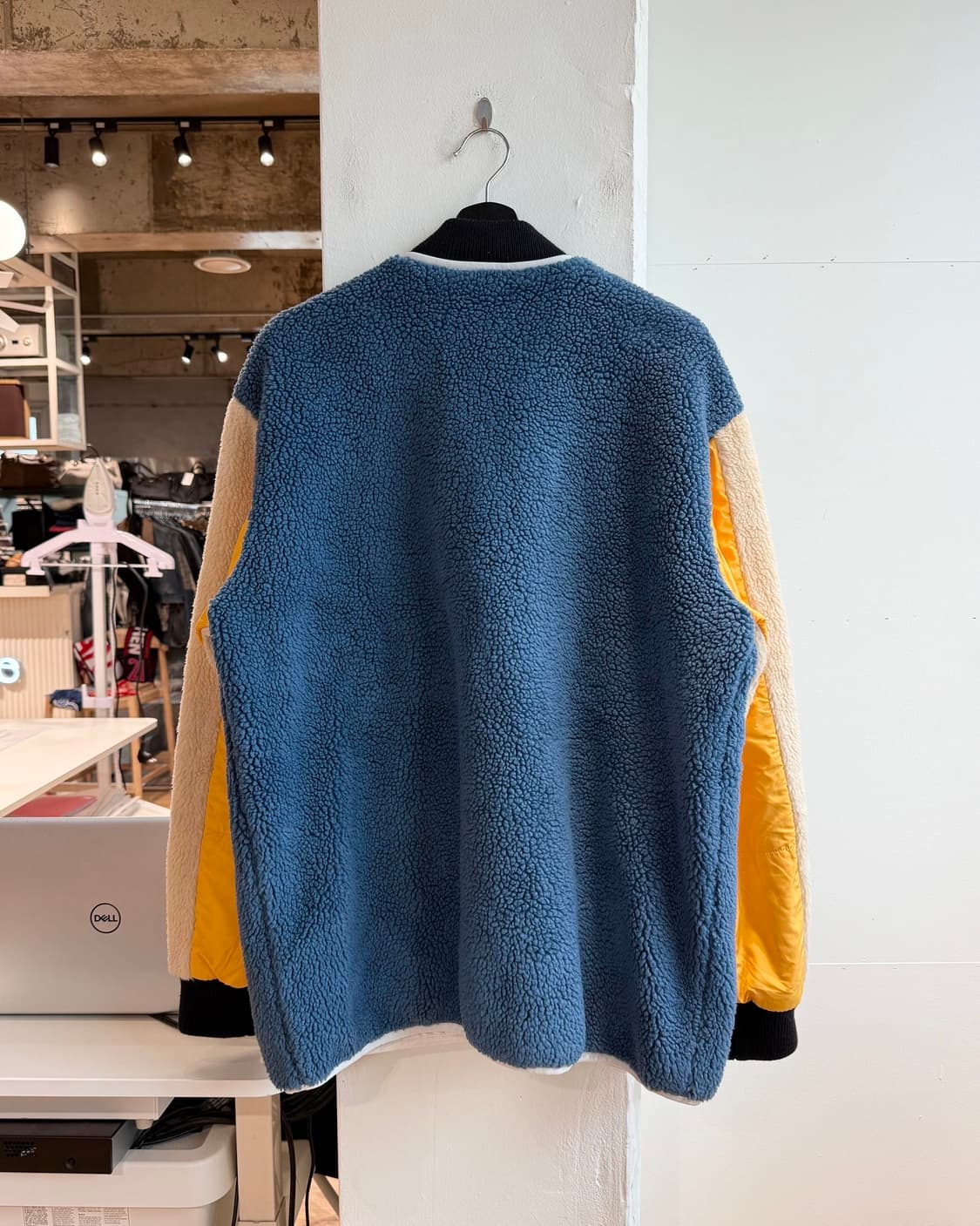 앰부쉬 블루 로고 패치 플리스 라이너 바시티 재킷 상품이미지7