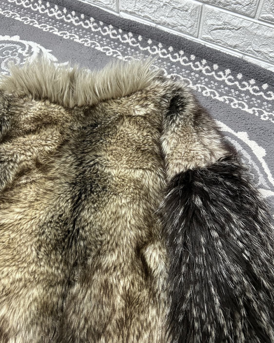 자라 비대칭 믹스 퍼 자켓 상품이미지4