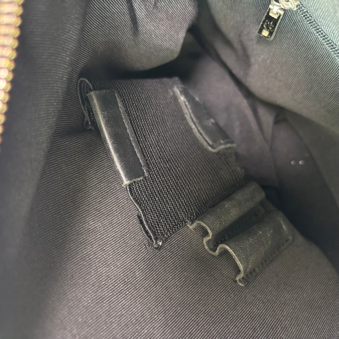 발리(BALLY) 시그니처 스트라이프 레더 메신저 백 블랙 상품이미지7