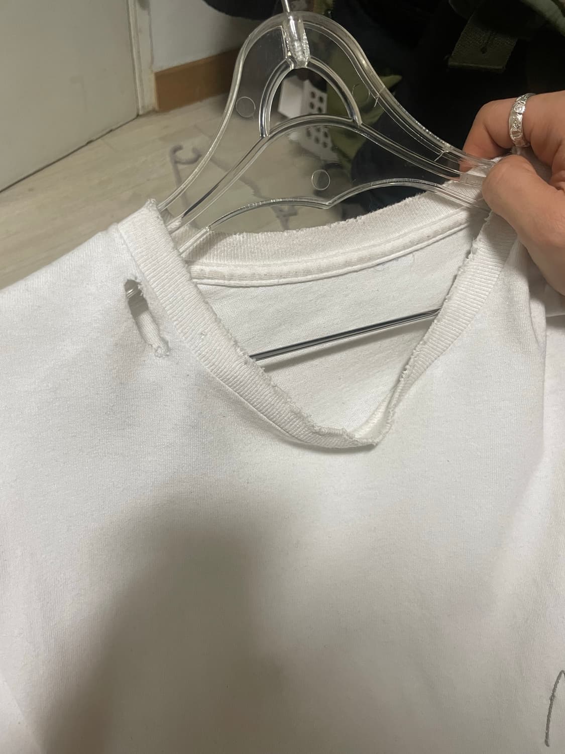 안셀름 데미지 롱슬리브 상품이미지7