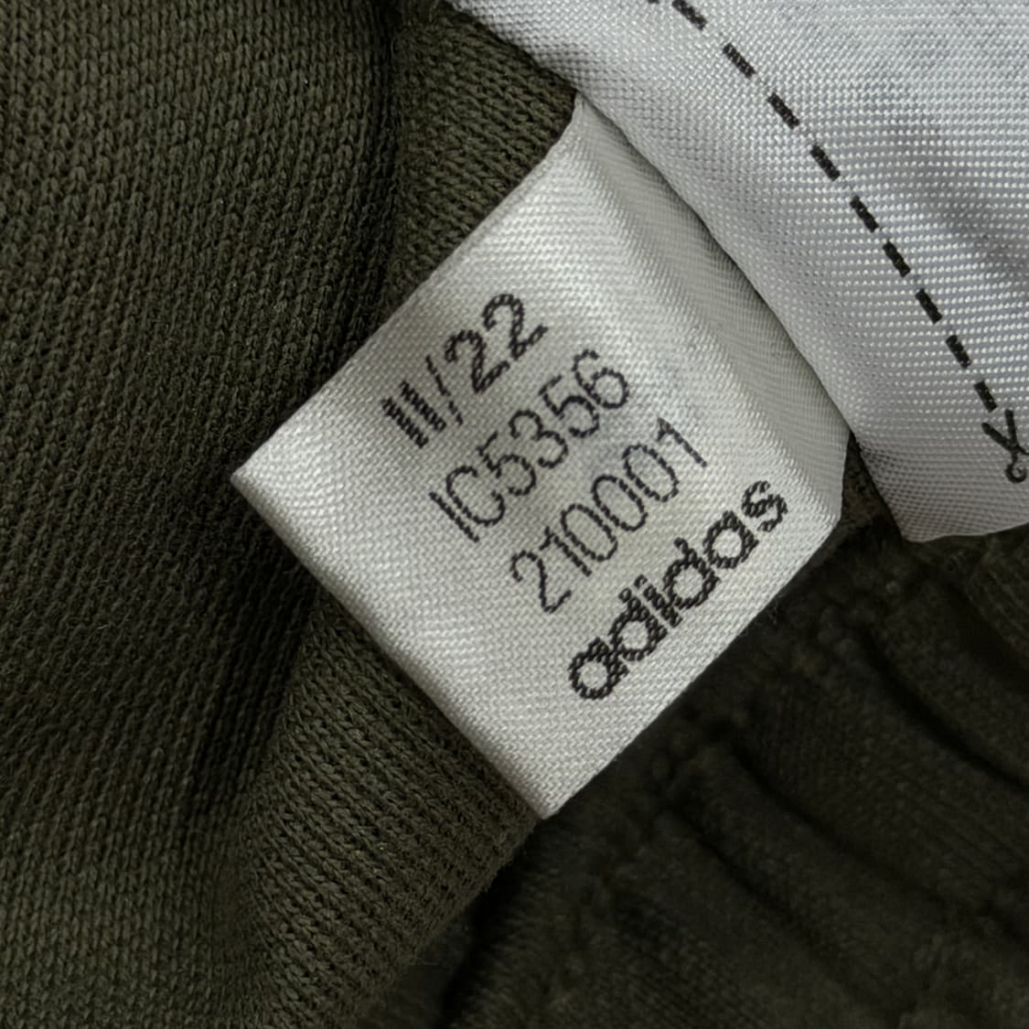 아디다스 펄리 크롭 트랙탑 삼선 자켓 카키 2XS 상품이미지6