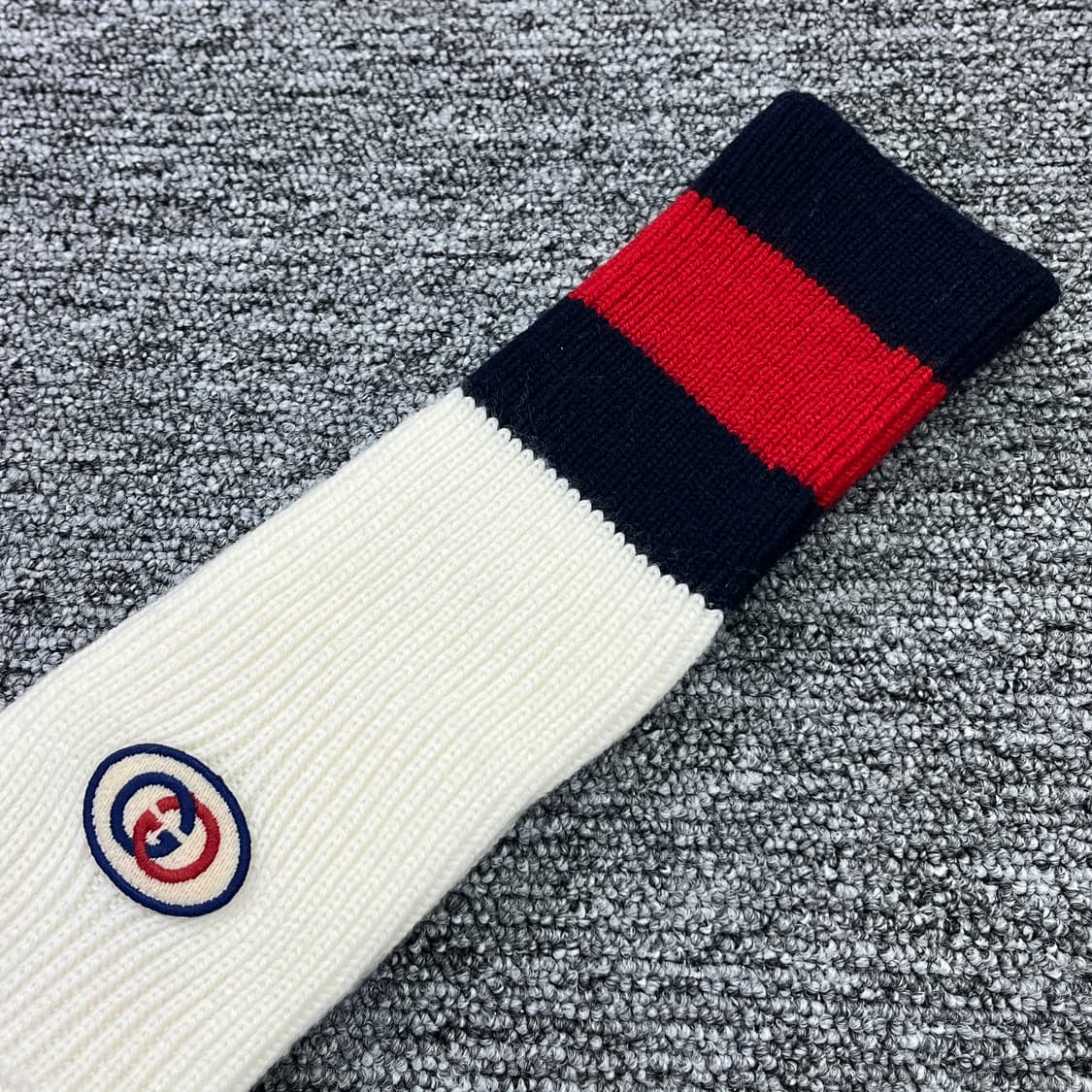 새상품 구찌 양말 인터로킹 G 웹 울 양말 화이트 상품이미지8