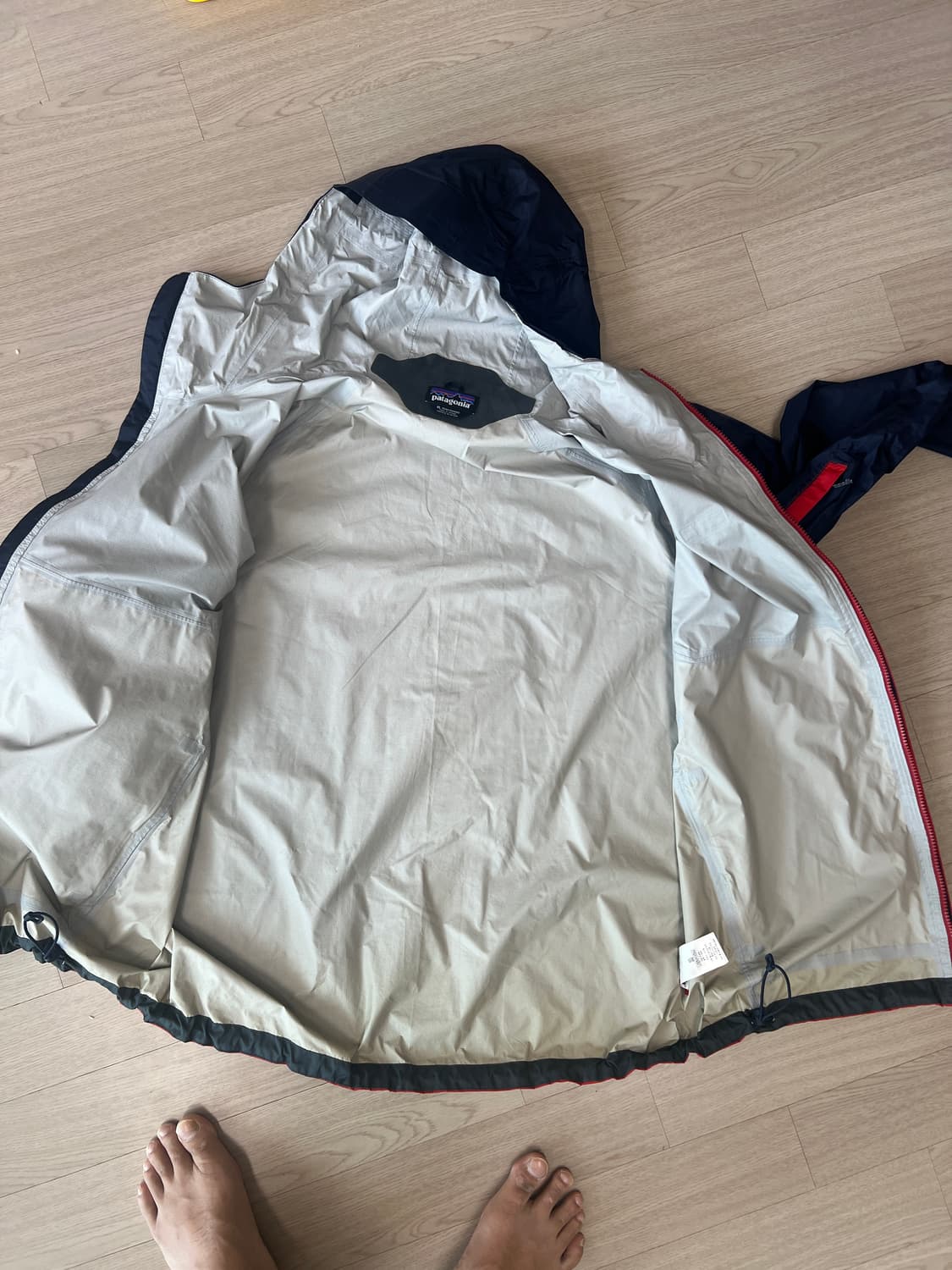 파타고니아 토렌쉘 자켓(xl) 네이비 레드 상품이미지9