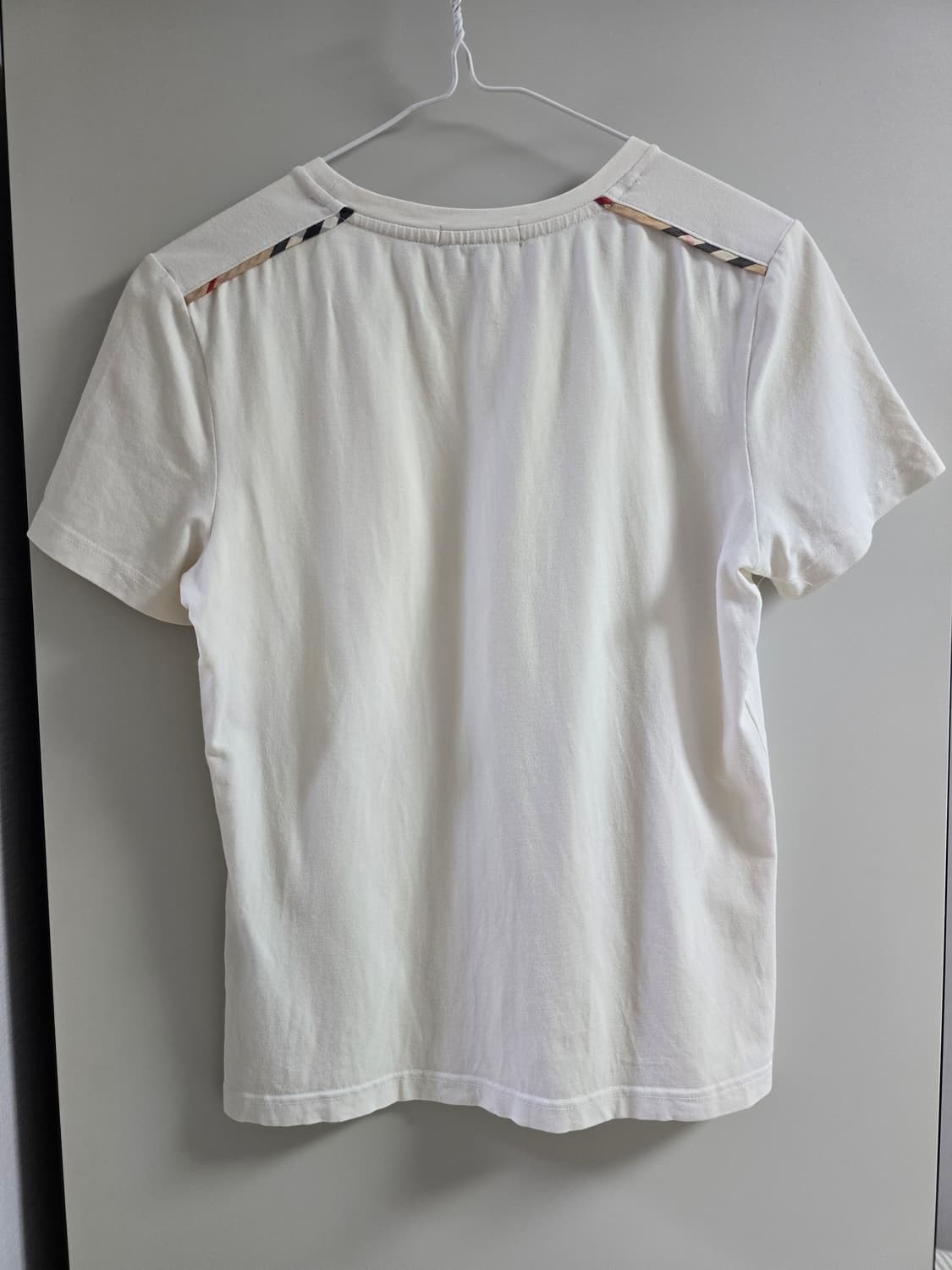 Burberry 버버리 화이트 반팔 티셔츠 M 상품이미지4