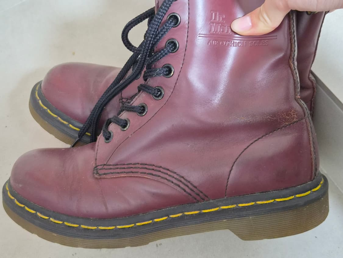 닥터마틴 8홀 체리레드 230 상품이미지3