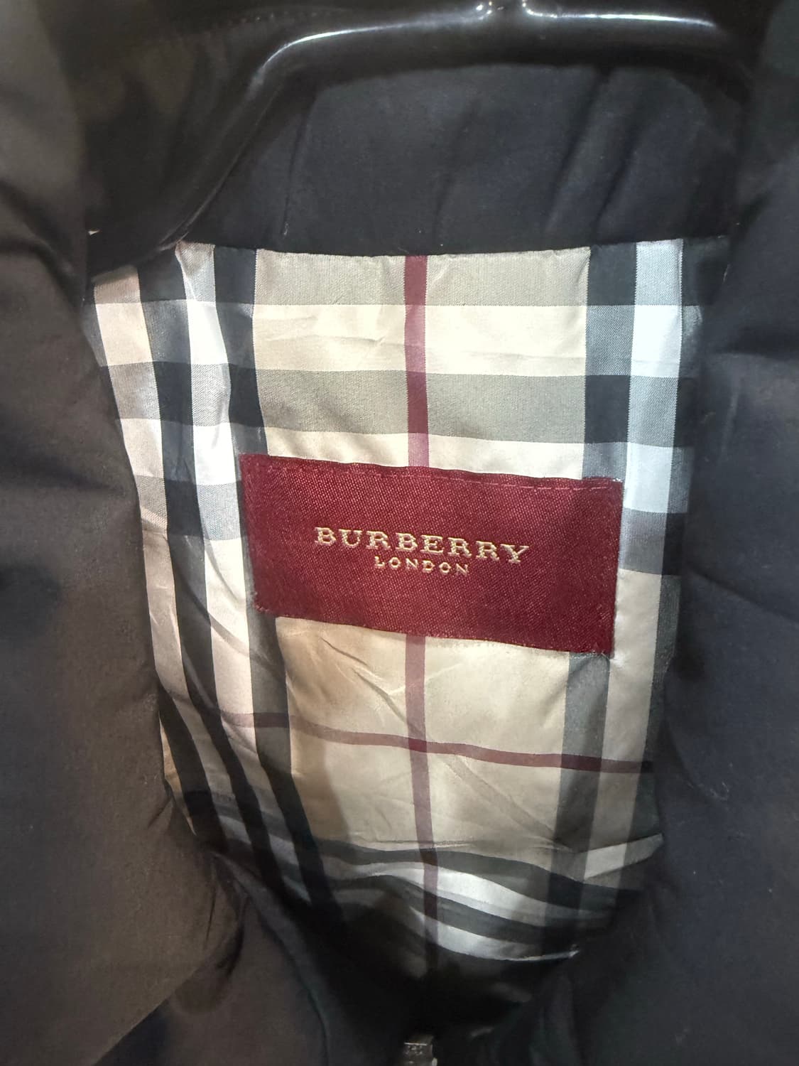 42/66 정품 버버리 패딩 팝니다 상품이미지3