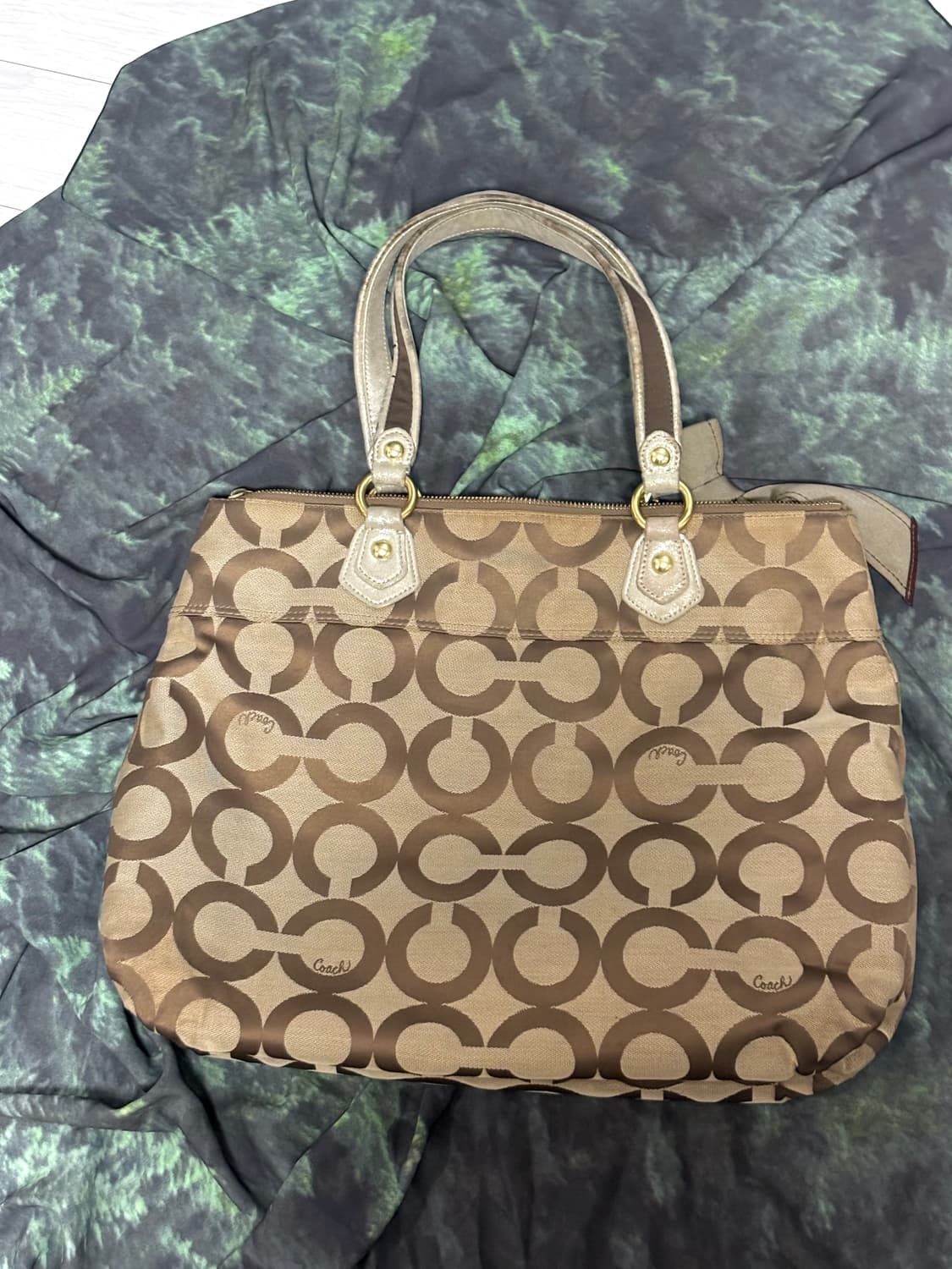 코치 포피 시그니처 자카드 글램 토트백 (핫핑크 오네갸루st) 상품이미지2