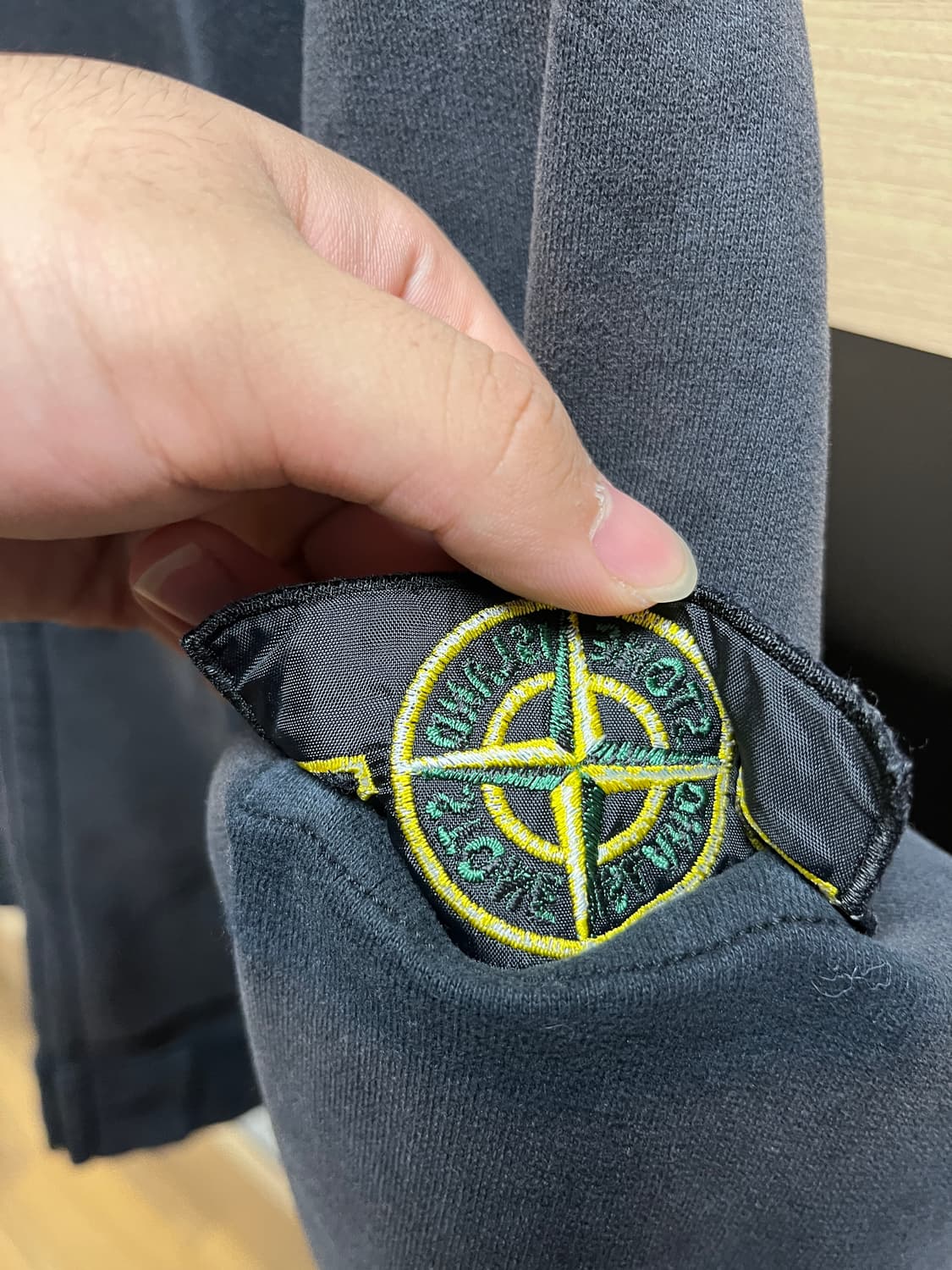 [네고 가능] 스톤아일랜드 후드집업 L 상품이미지2