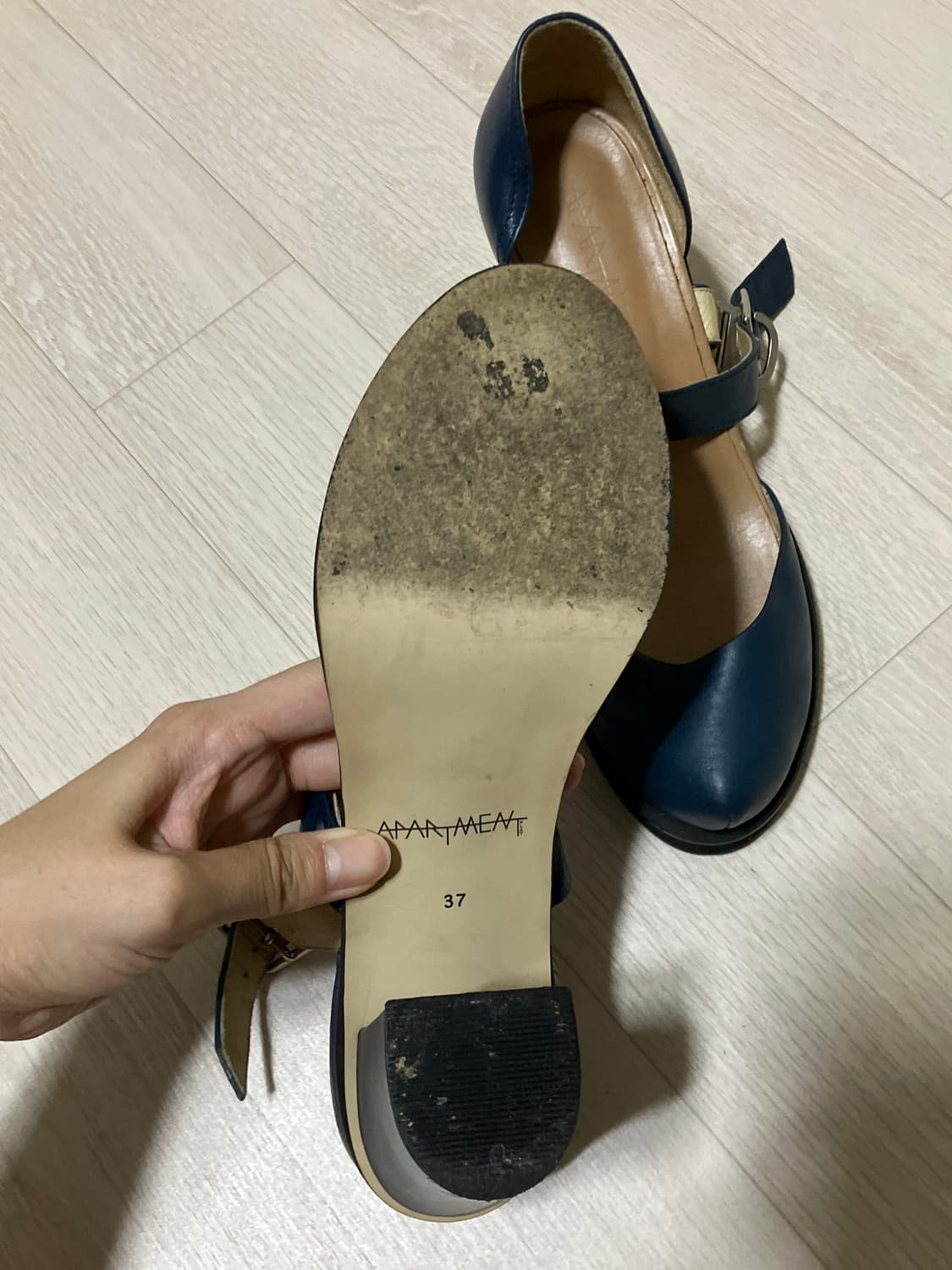 플랫아파트먼트 메리제인 37  상품이미지3