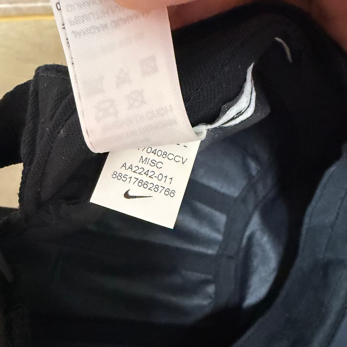 슈프림 x 나이키 트레일 러닝 햇 블랙 (17FW) 상품이미지4