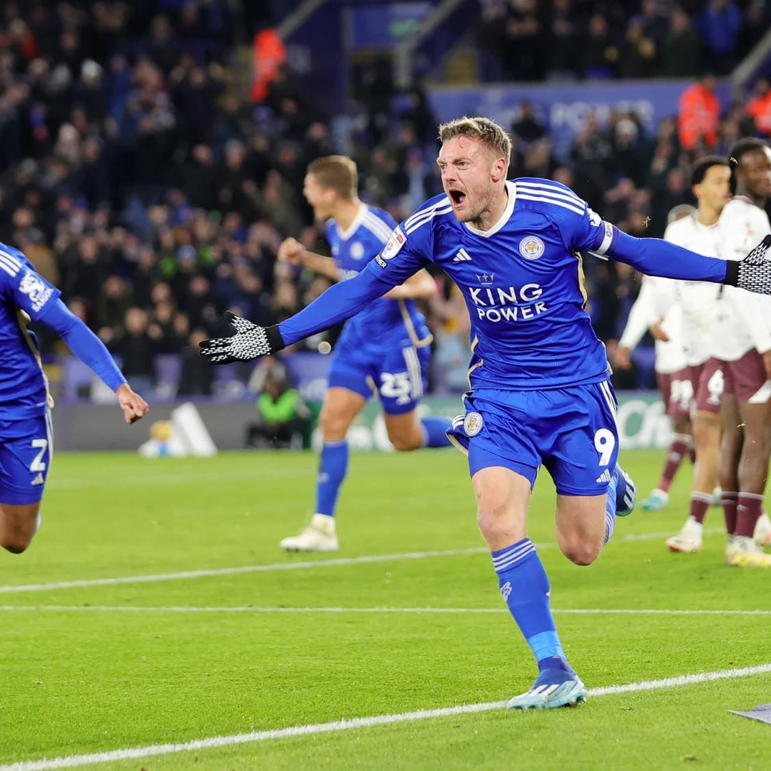 23-24 레스터시티 홈 제이미 바디 유니폼 정품 상품이미지4