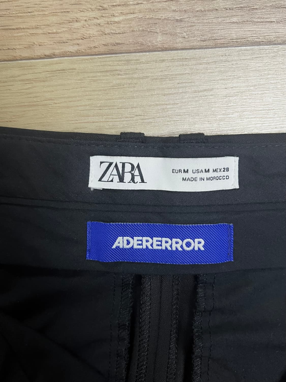 자라 아더에러 자더에러 테이퍼드 트라우저 슬랙스 블랙 상품이미지4