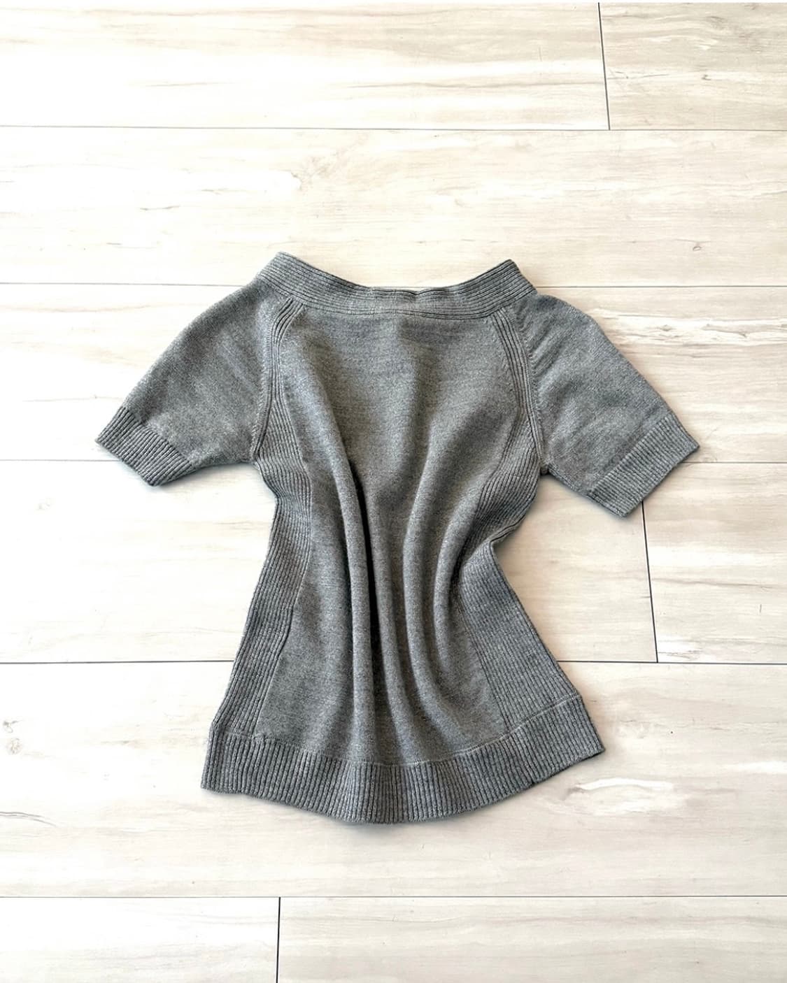 Courrèges Gray Shimmer Half Sleeve Knit 상품이미지8
