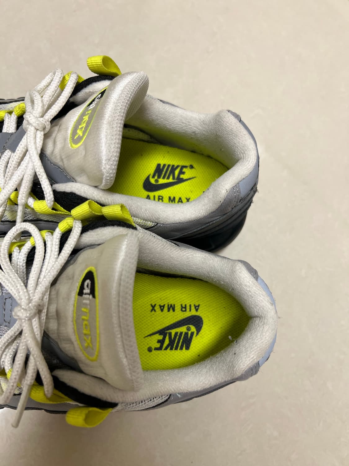 나이키 95맥스 OG 2020버전 250 사이즈 상품이미지2