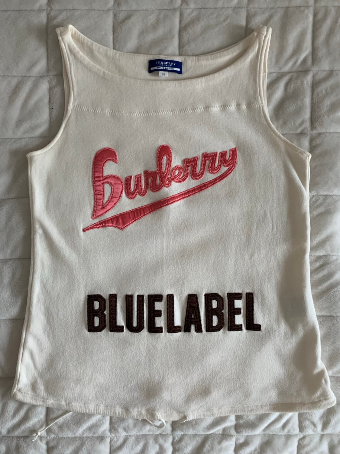 버버리 블루라벨 나시 슬리브리스 상품이미지1