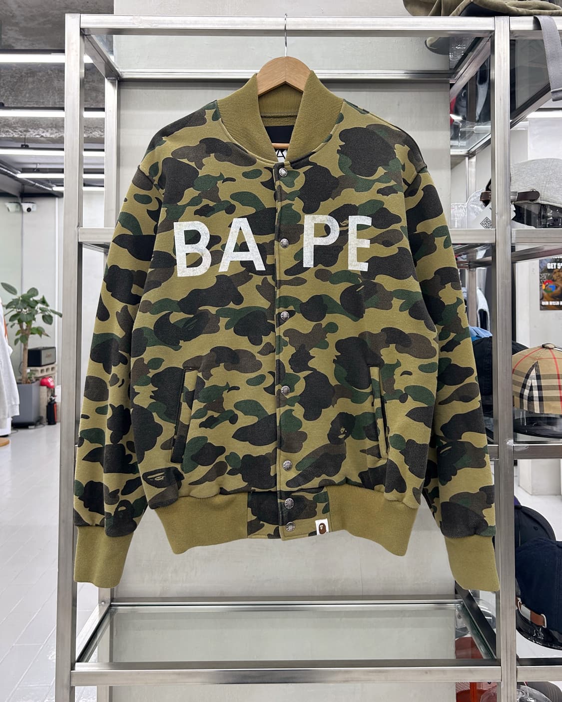 베이프 BAPE OG 00s 퍼스트 카모 스웻 스타디움 자켓 상품이미지1