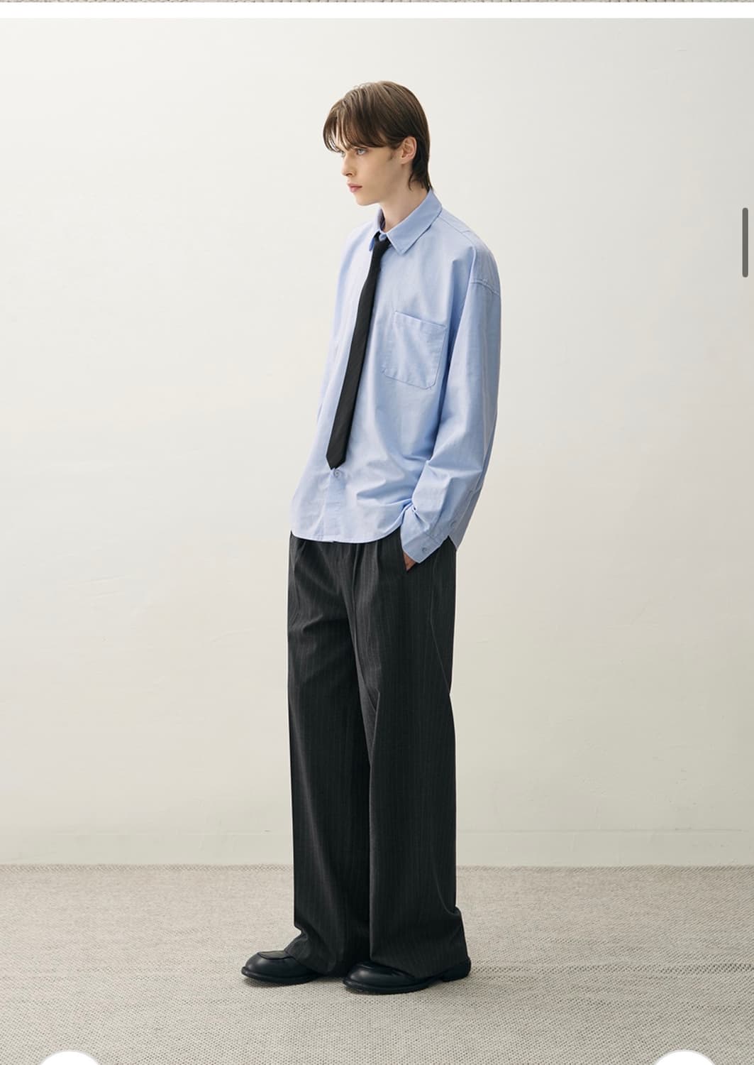 (XL) 드로우핏 투 턱 와이드 핀 스트라이프 슬랙스 [CHARCOAL] 상품이미지6