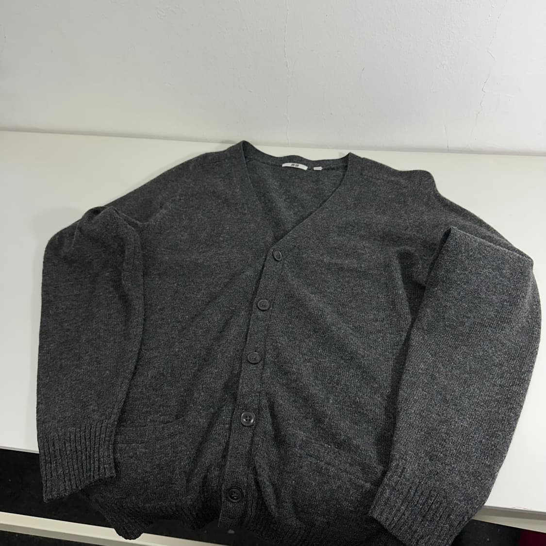 M 유니클로 챠콜 쥐색 울100% 나그랑 울가디건 상품이미지1