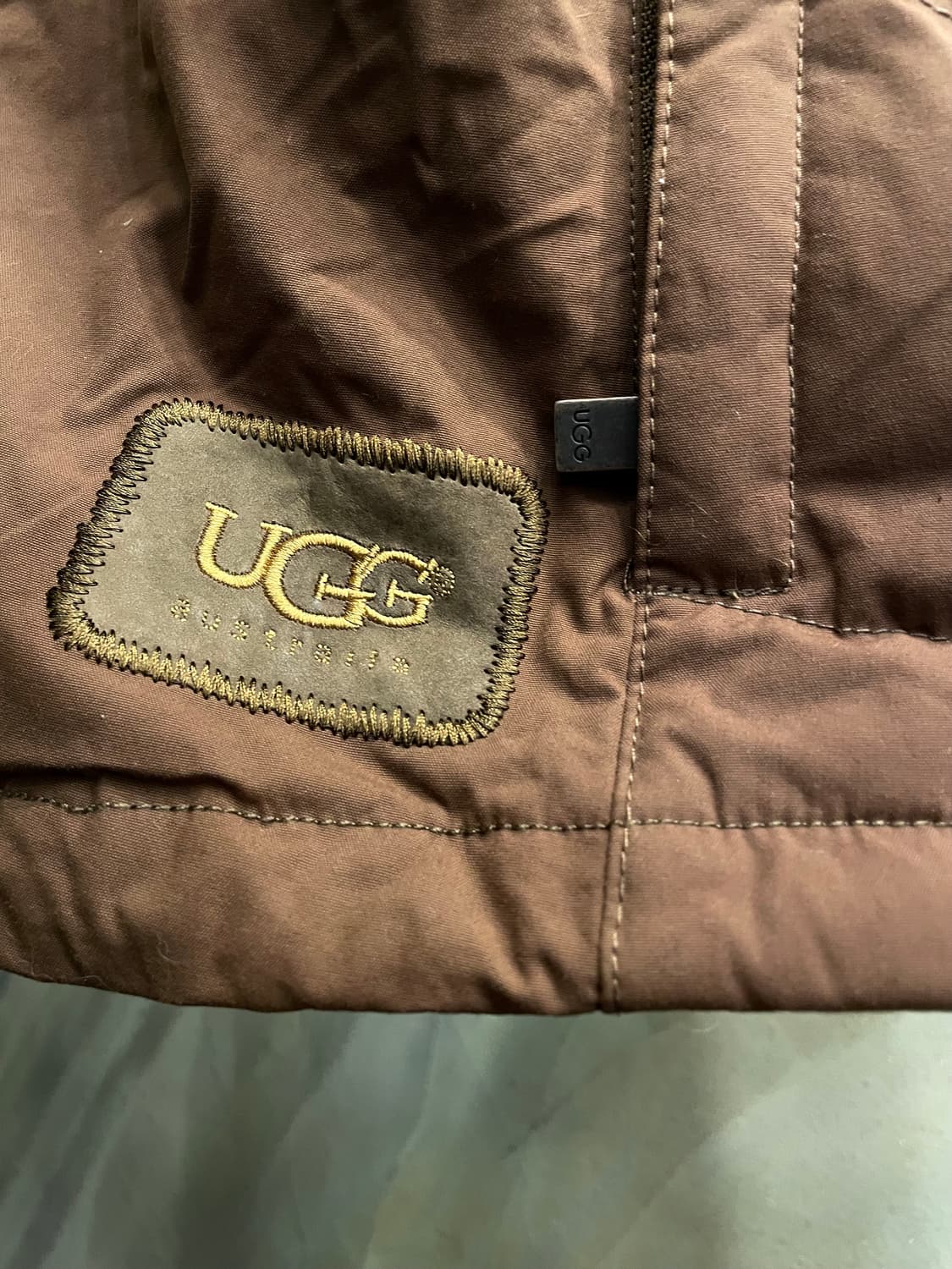 UGG 어그 패딩 베스트 66 상품이미지6