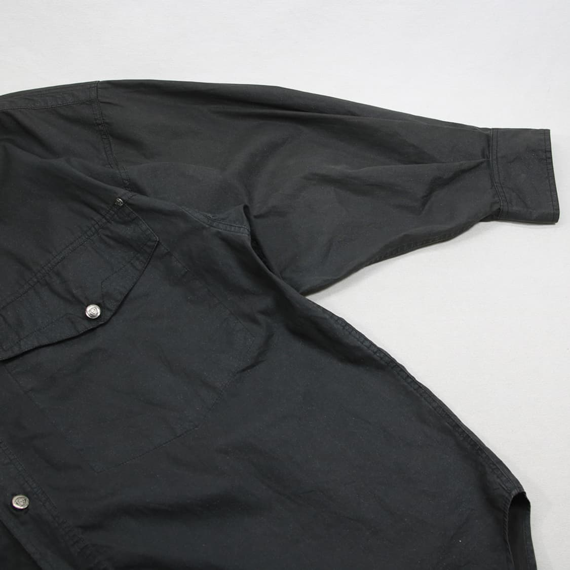 (착용컷) VERSACE JEANS COUTURE 셔츠 (남성용 L) 상품이미지7