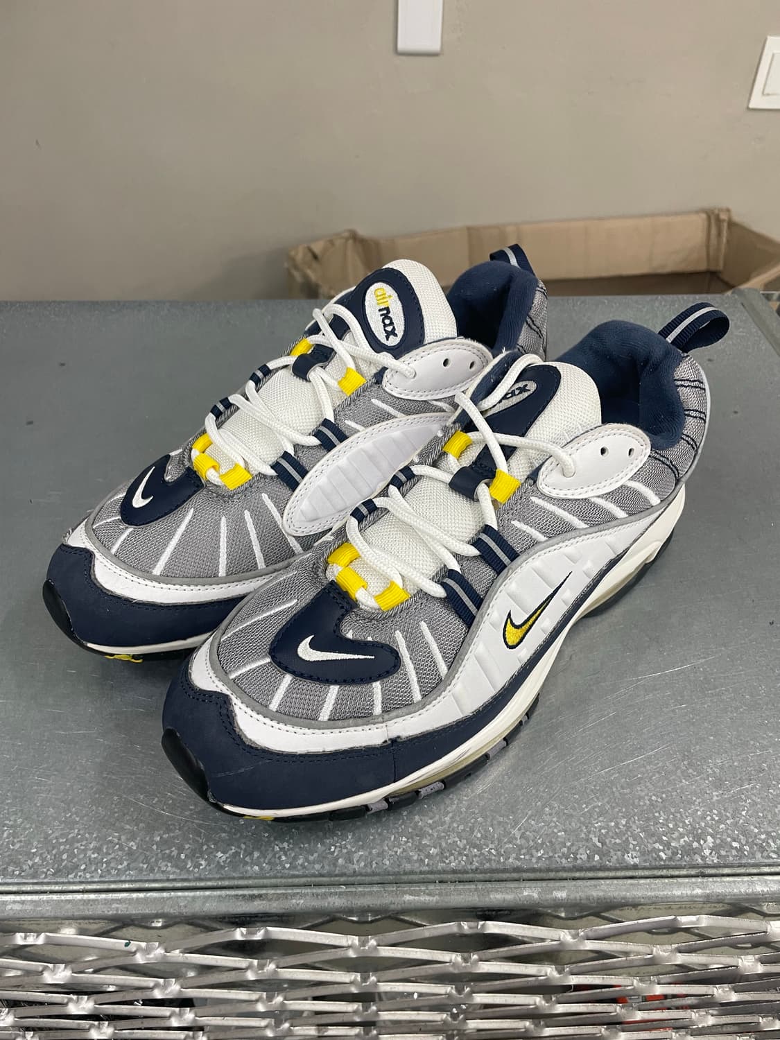 나이키 에어맥스 98 투어 옐로우 270  상품이미지2