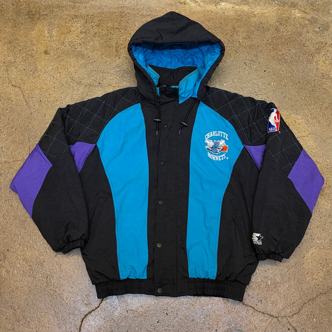 90s 미국 빈티지 스타터 NBA 샬럿 호네츠 패딩점퍼  상품이미지5