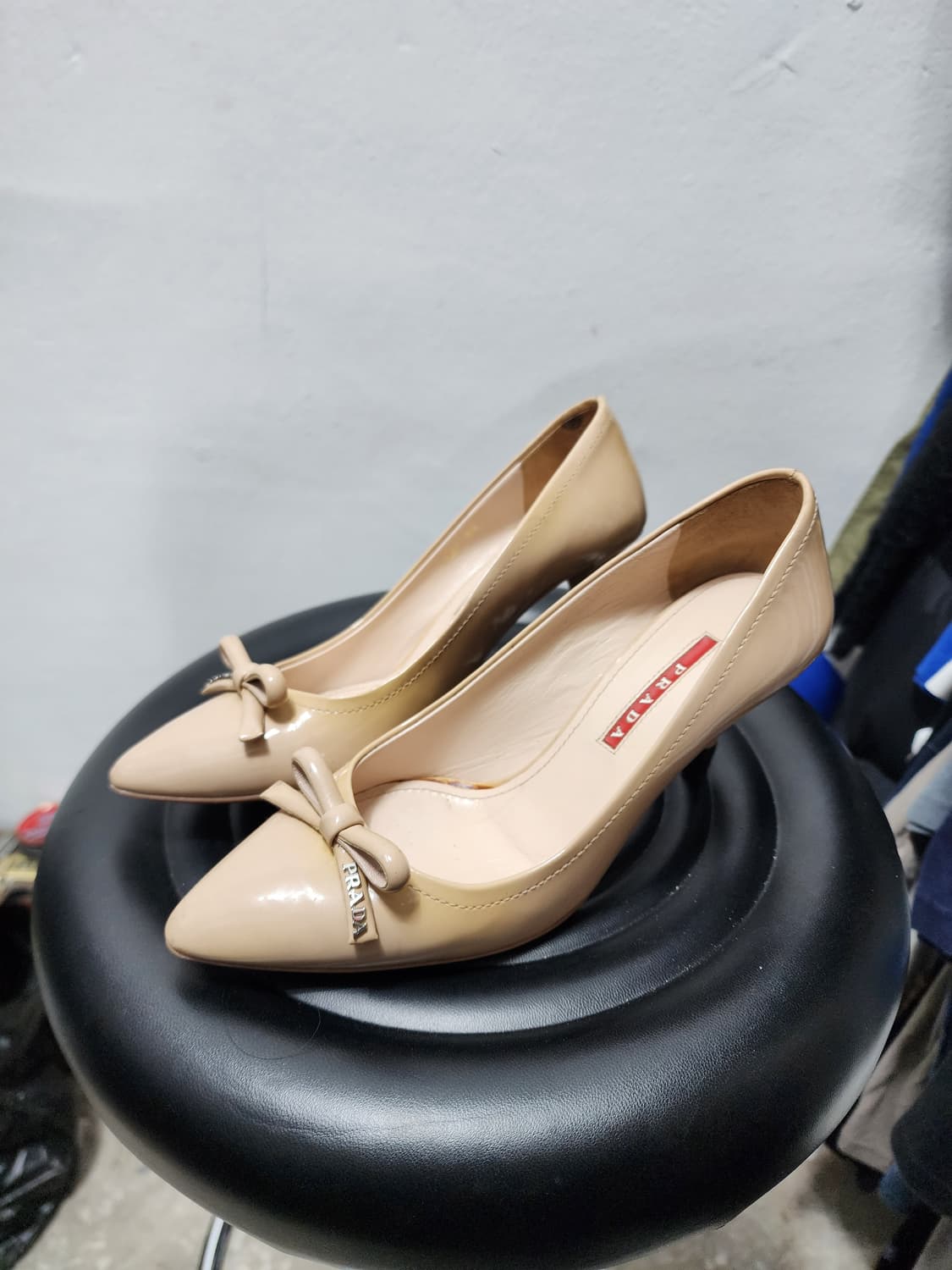 프라다 리본 페이던트 미들힐 구두 상품이미지1