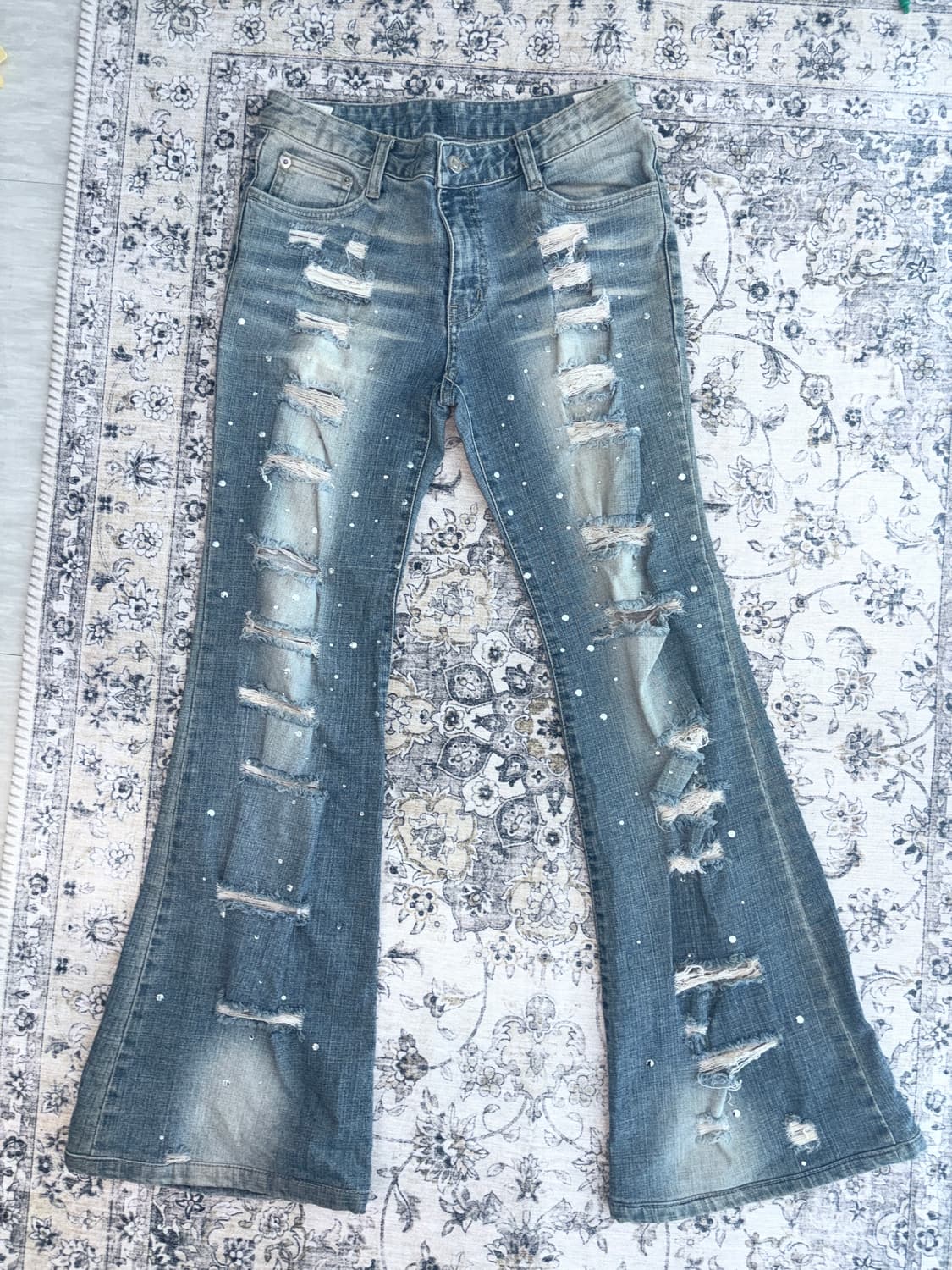 빈티지 디스트로이드 큐빅 스터드 플레어진 로우라이즈 팬츠 상품이미지2