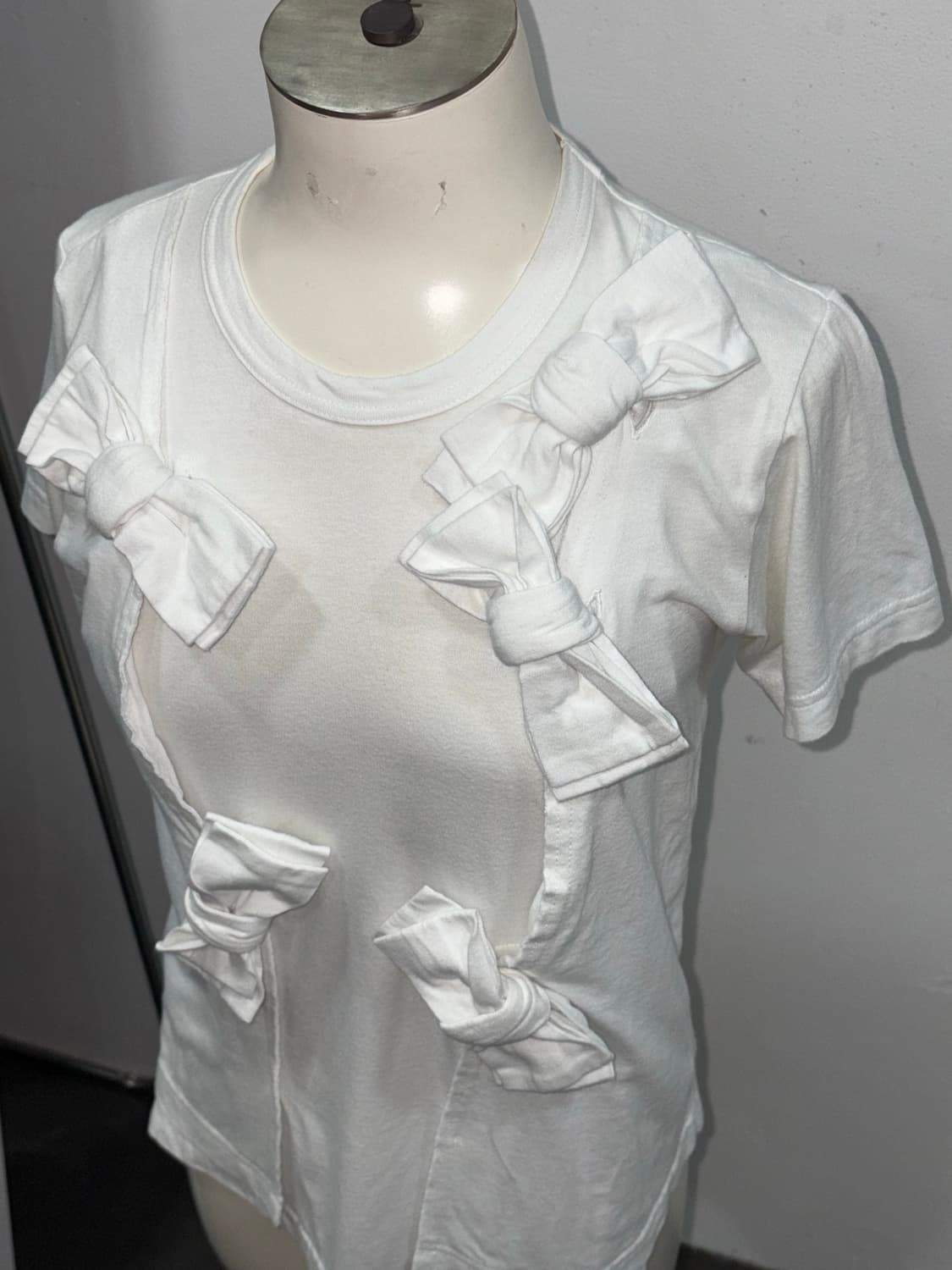 꼼데가르송 리본 티셔츠 S사이즈 상품이미지1