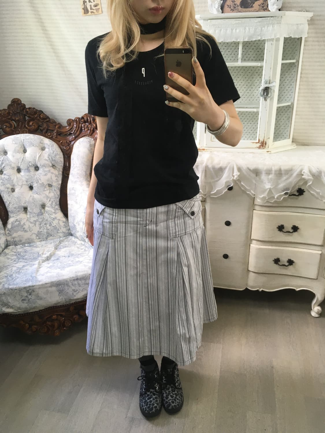 핑크하우스 블랙 프린팅 티셔츠 상품이미지3