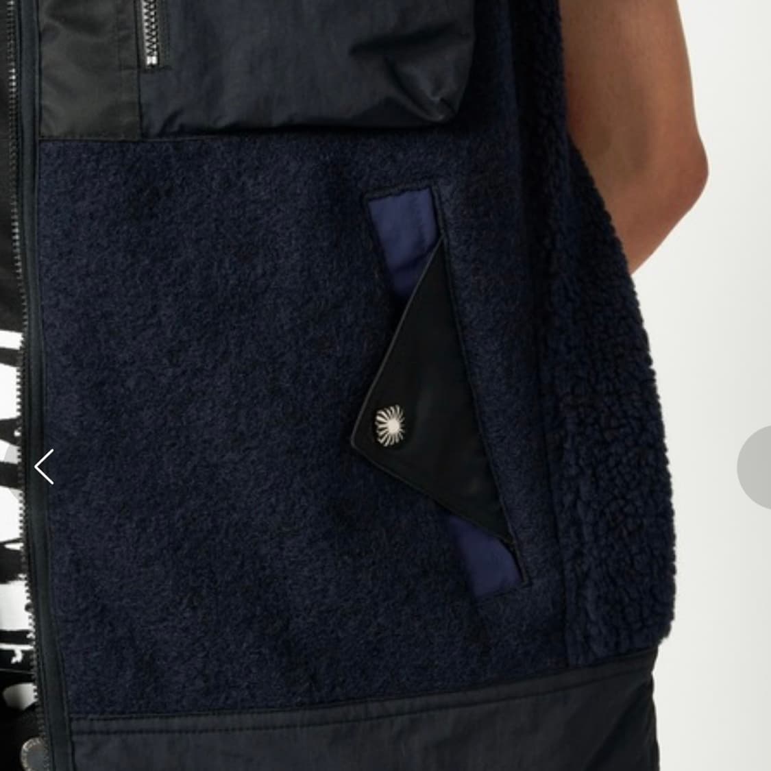 24aw 토가 비릴리스 네이비 울 저지 베스트46 상품이미지4