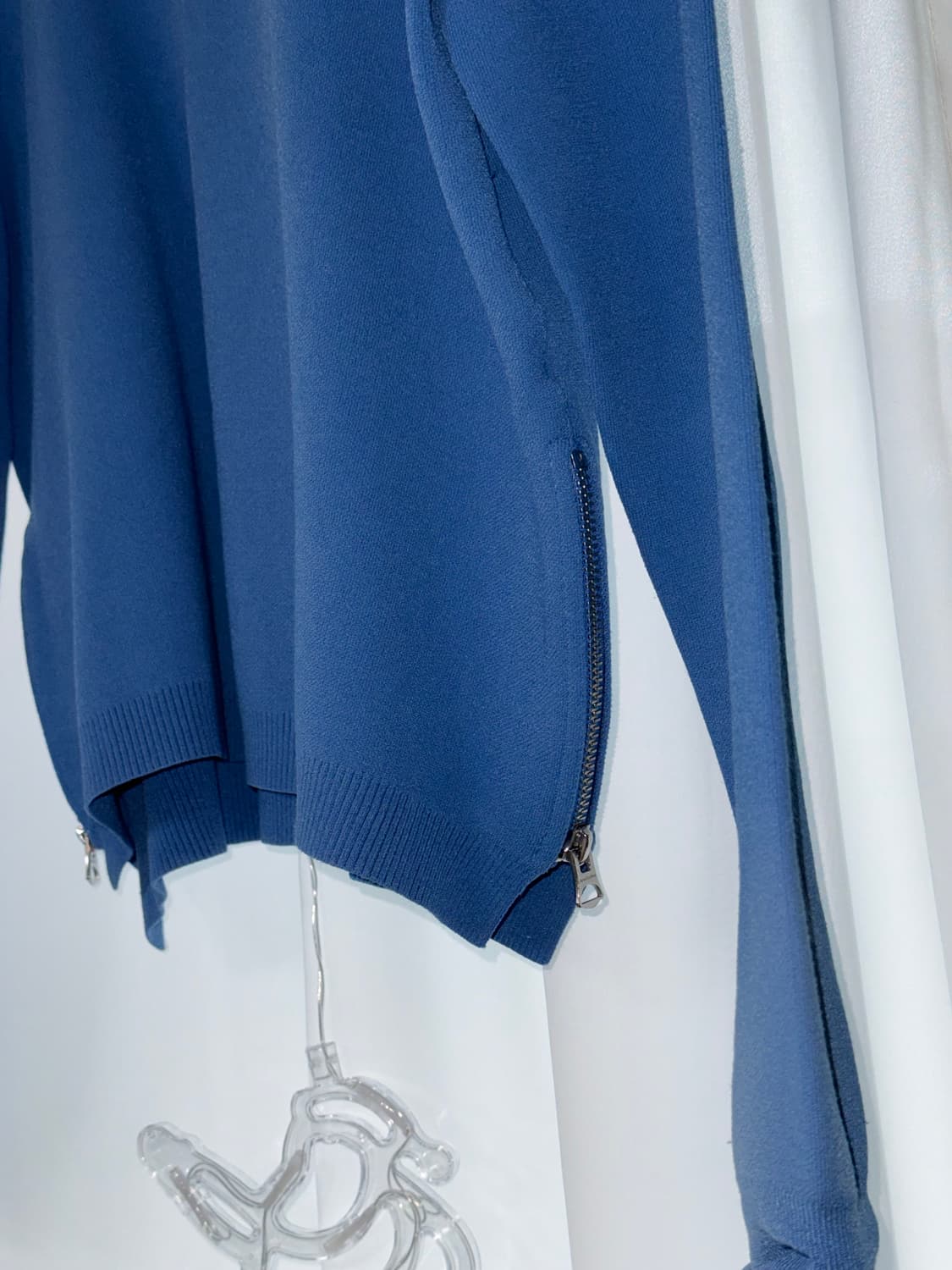 아크네스튜오 비스코스 니트 상품이미지2