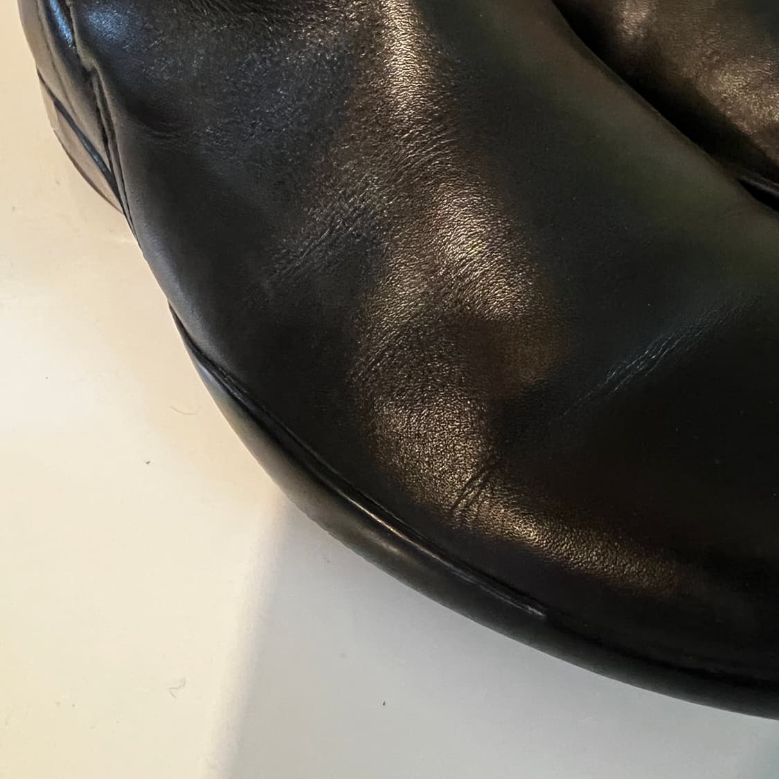 프라다 블랙 레더 스트랩 앵클 부츠 상품이미지7