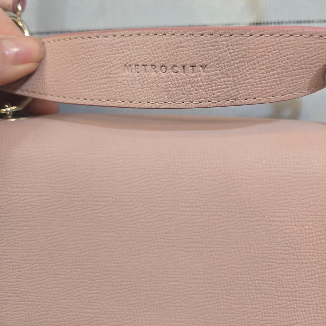 메트로시티 모데르노 핑크 숄더백 상품이미지2