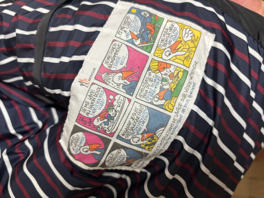 몽클레어 감마블루 블랙 경량패딩 상품이미지4