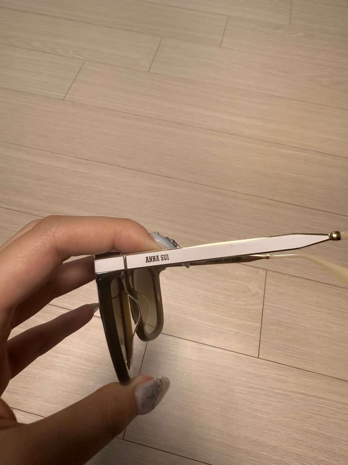 안나수이 선글라스 상품이미지2