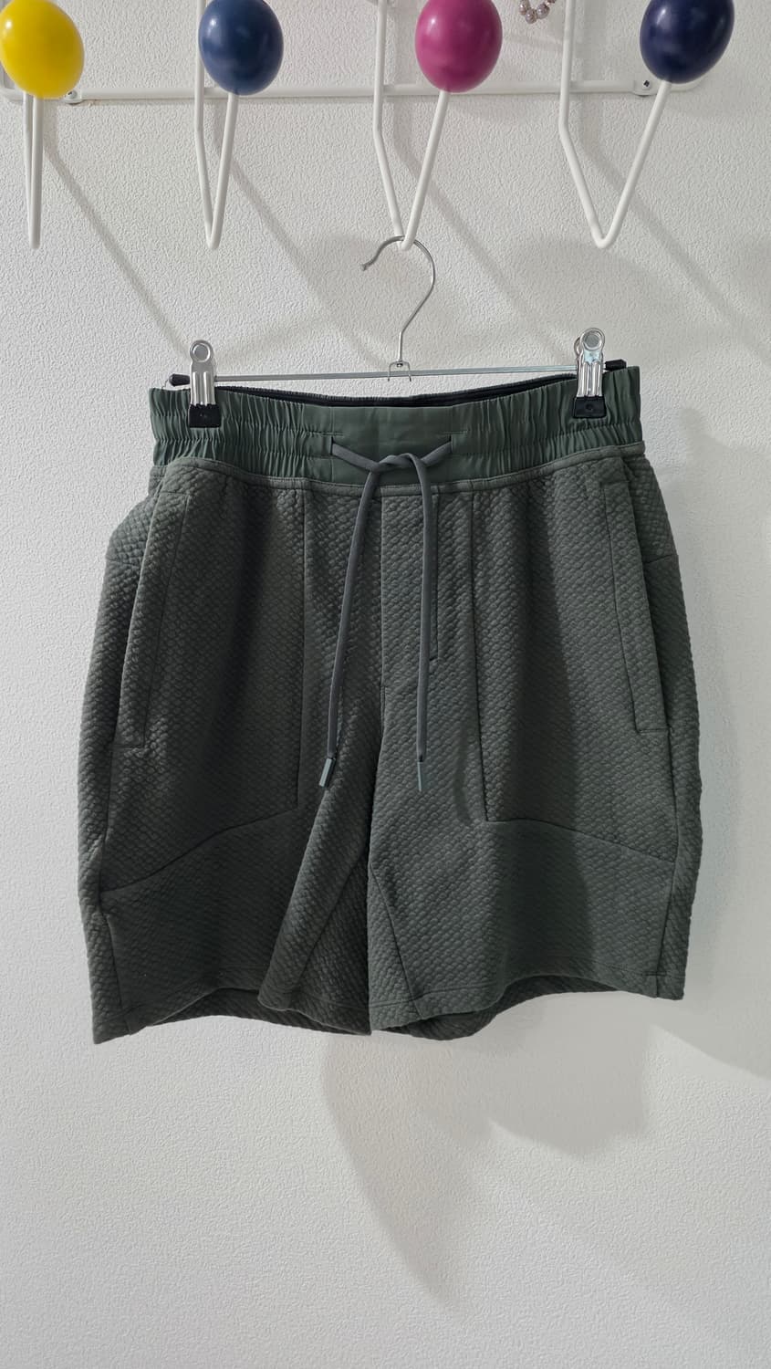 룰루레몬 여성 러닝 반바지 XS 올리브 상품이미지1