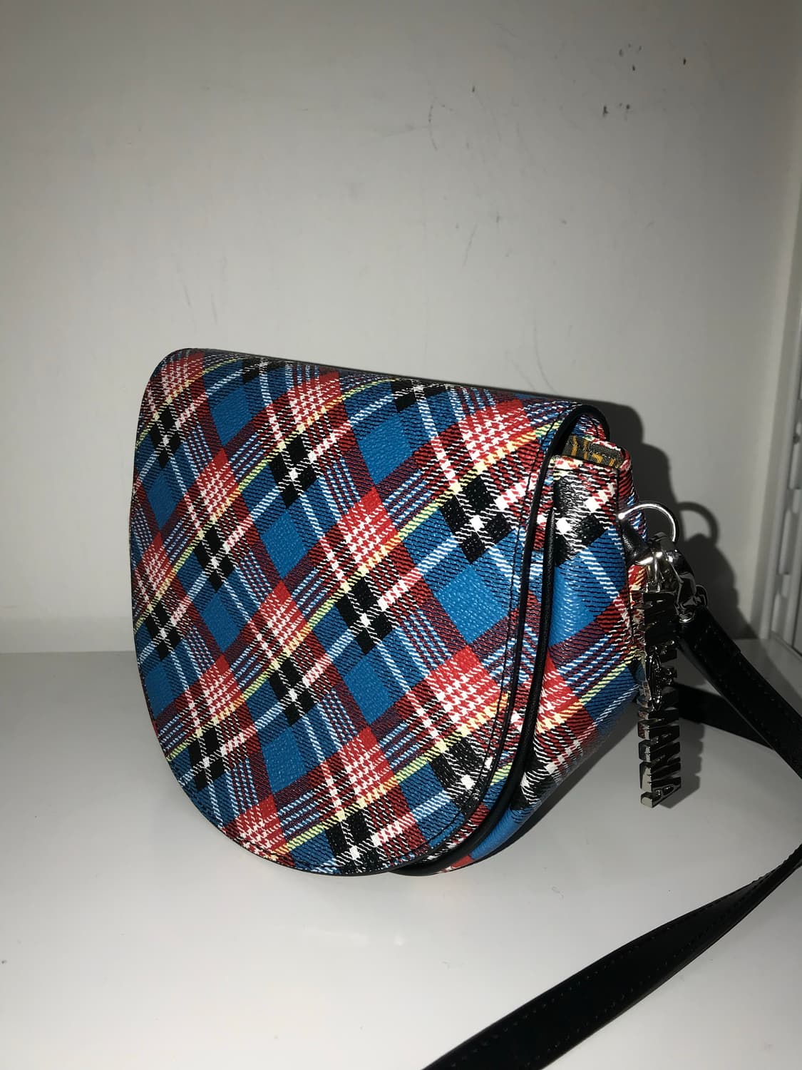 비비안 웨스트우드 앵글로매니아 체크 크로스백 상품이미지1