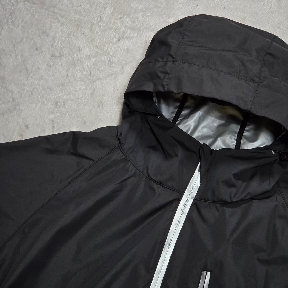 베러댄라이프 블랙 바람막이 자켓 상품이미지2