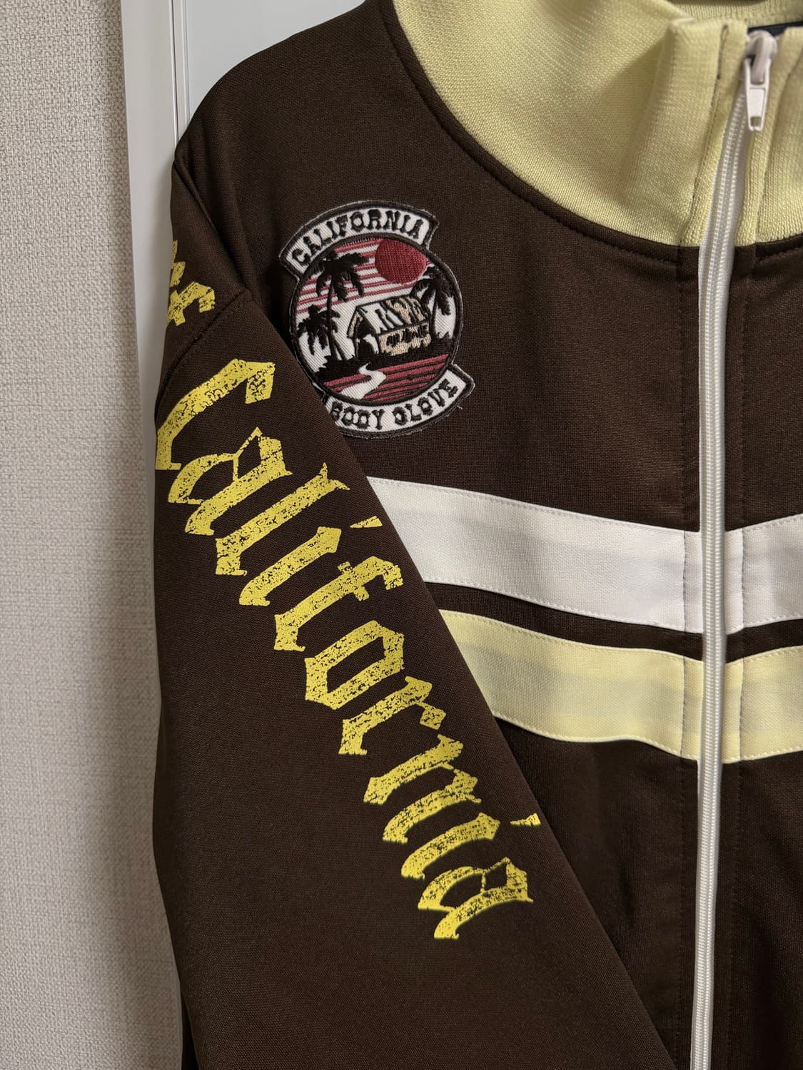 bodyglove vintage lettering zipup  상품이미지3