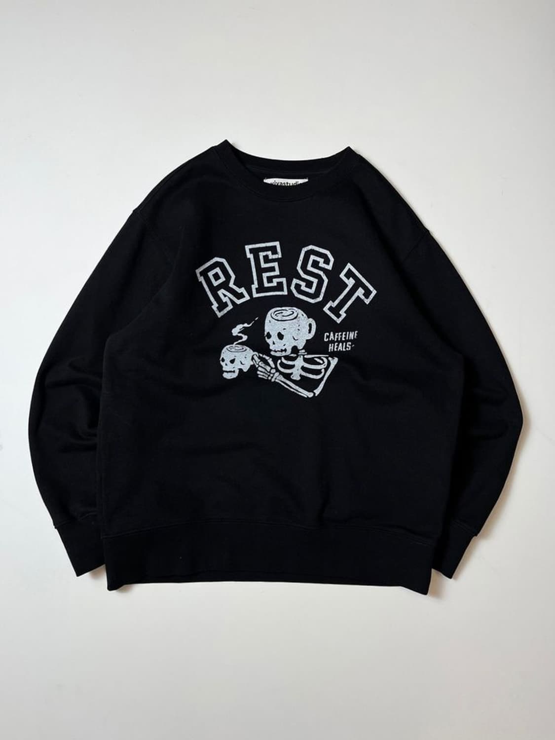 비바스튜디오 레스트 스컬 크루넥 맨투맨 PN8744 상품이미지1