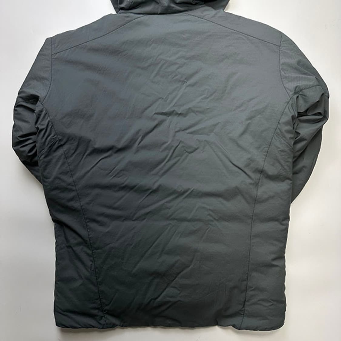 ARC'TERYX x BEAMS 아크테릭스 x 빔즈 아톰 자켓 상품이미지10