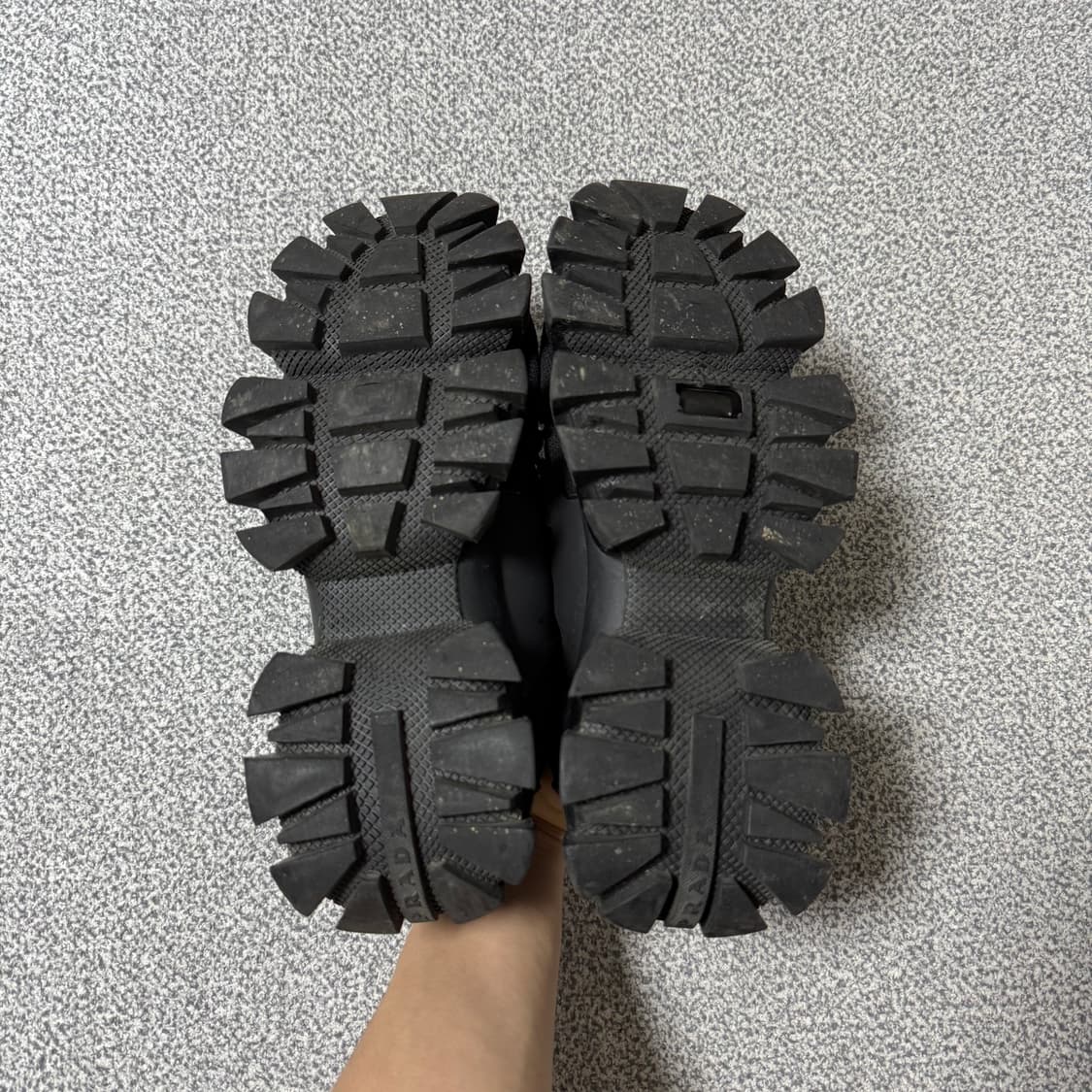 프라다 클라우드 썬더 스니커즈 265-270 상품이미지8