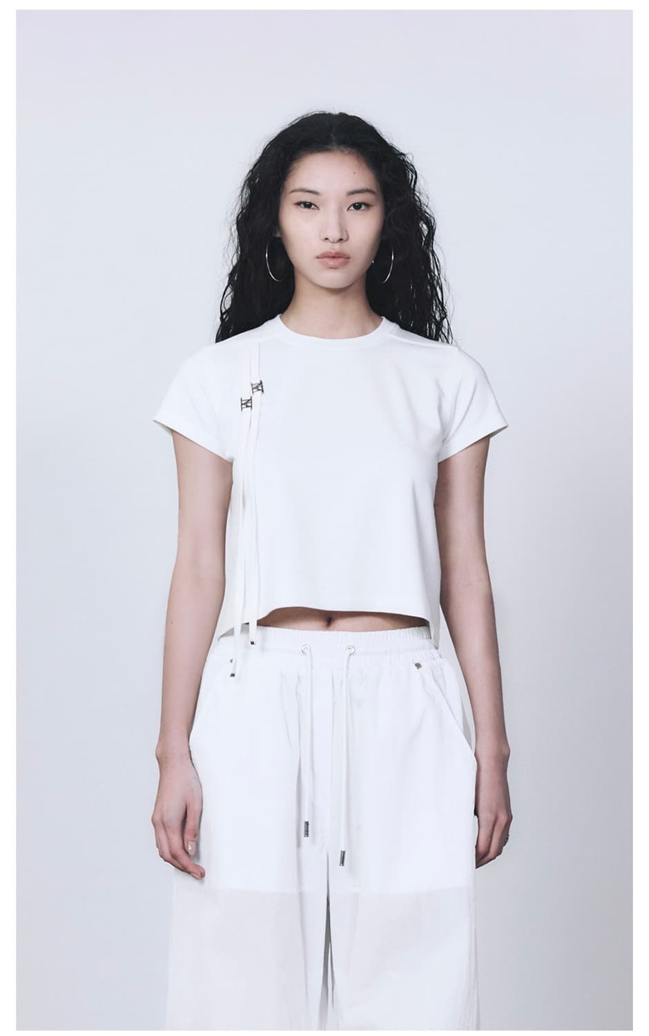 트리밍버드 Double Strap Crop T-Shirts 상품이미지1