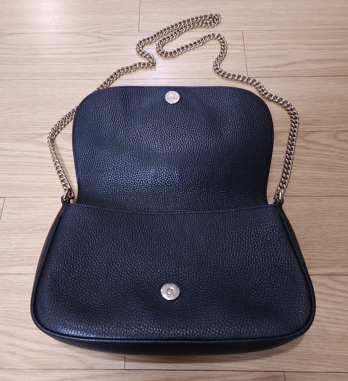 GUCCI 구찌 소호 인터로킹 테슬 체인 크로스백 (모델: 536224) 상품이미지4