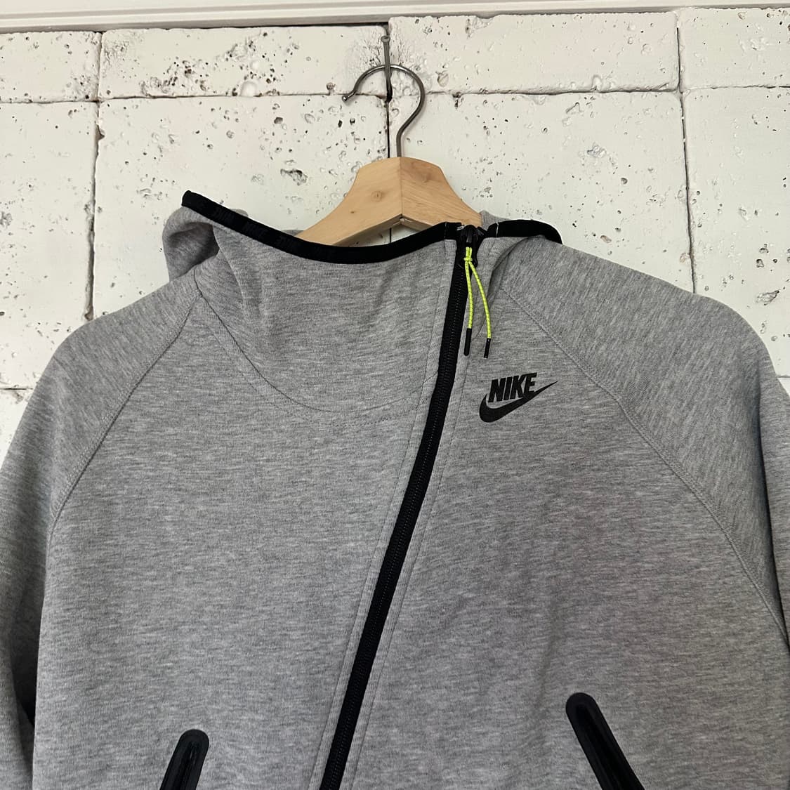 우먼S 나이키 테크팩 후드 집업 상품이미지2