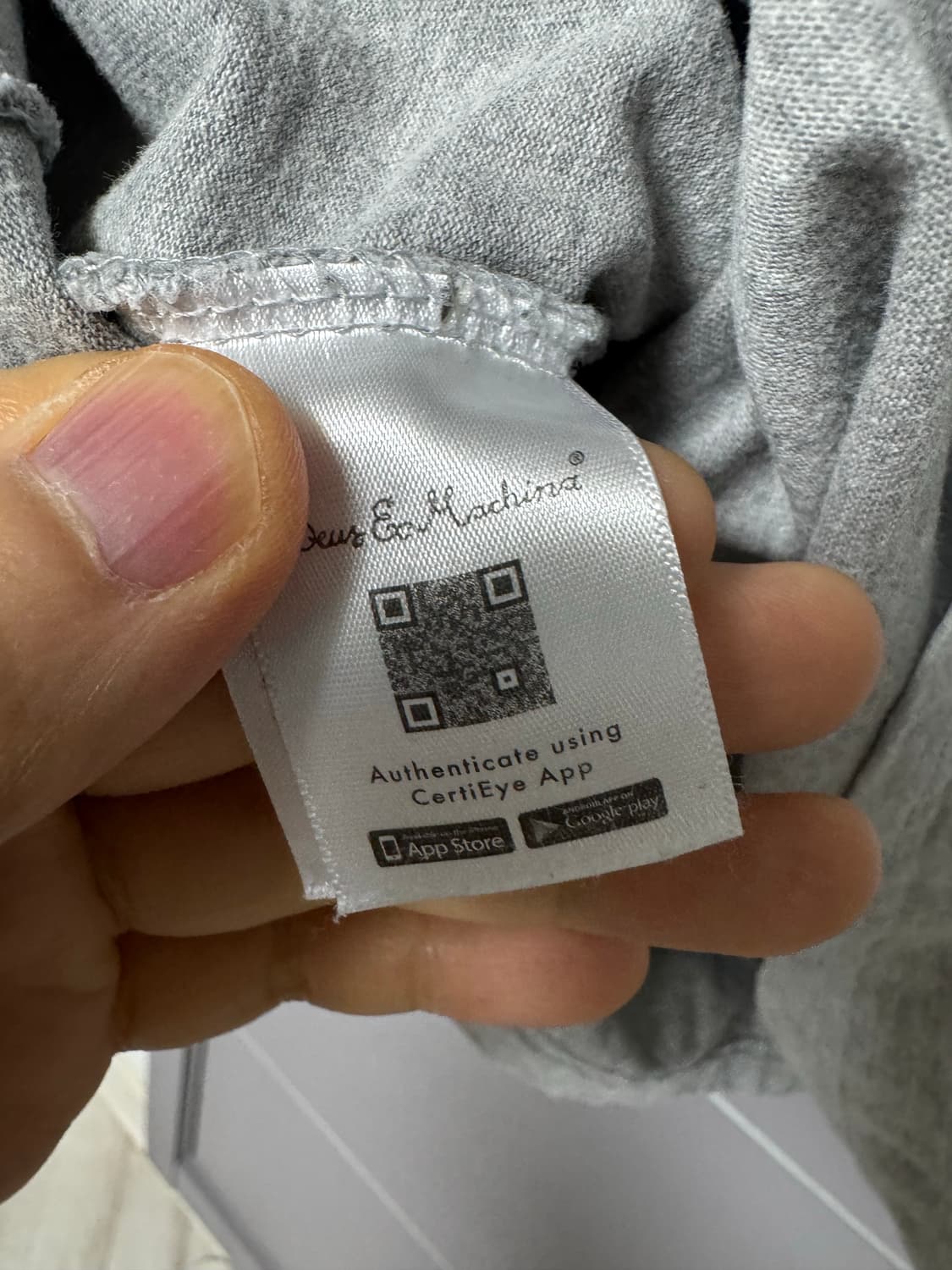 데우스 엑스 마키나 롱슬리브 L 그레이 깔끔 상품이미지7