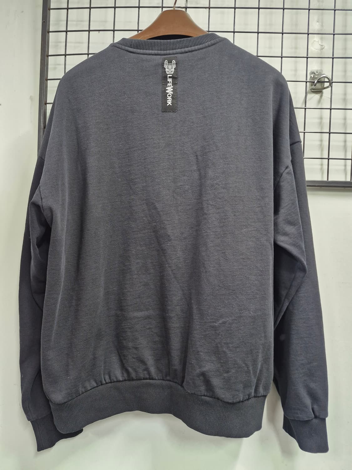 100L 라이프워크 체크 라독 맨투맨  상품이미지6