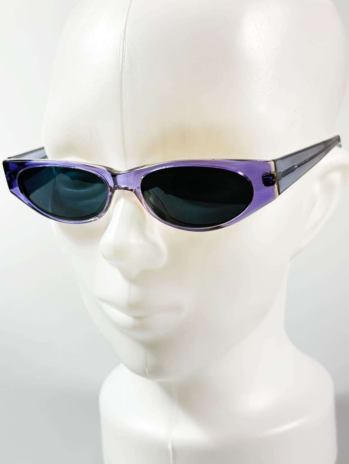 90s 퍼플 볼드 오벌 프레임 빈티지 선글라스 상품이미지8