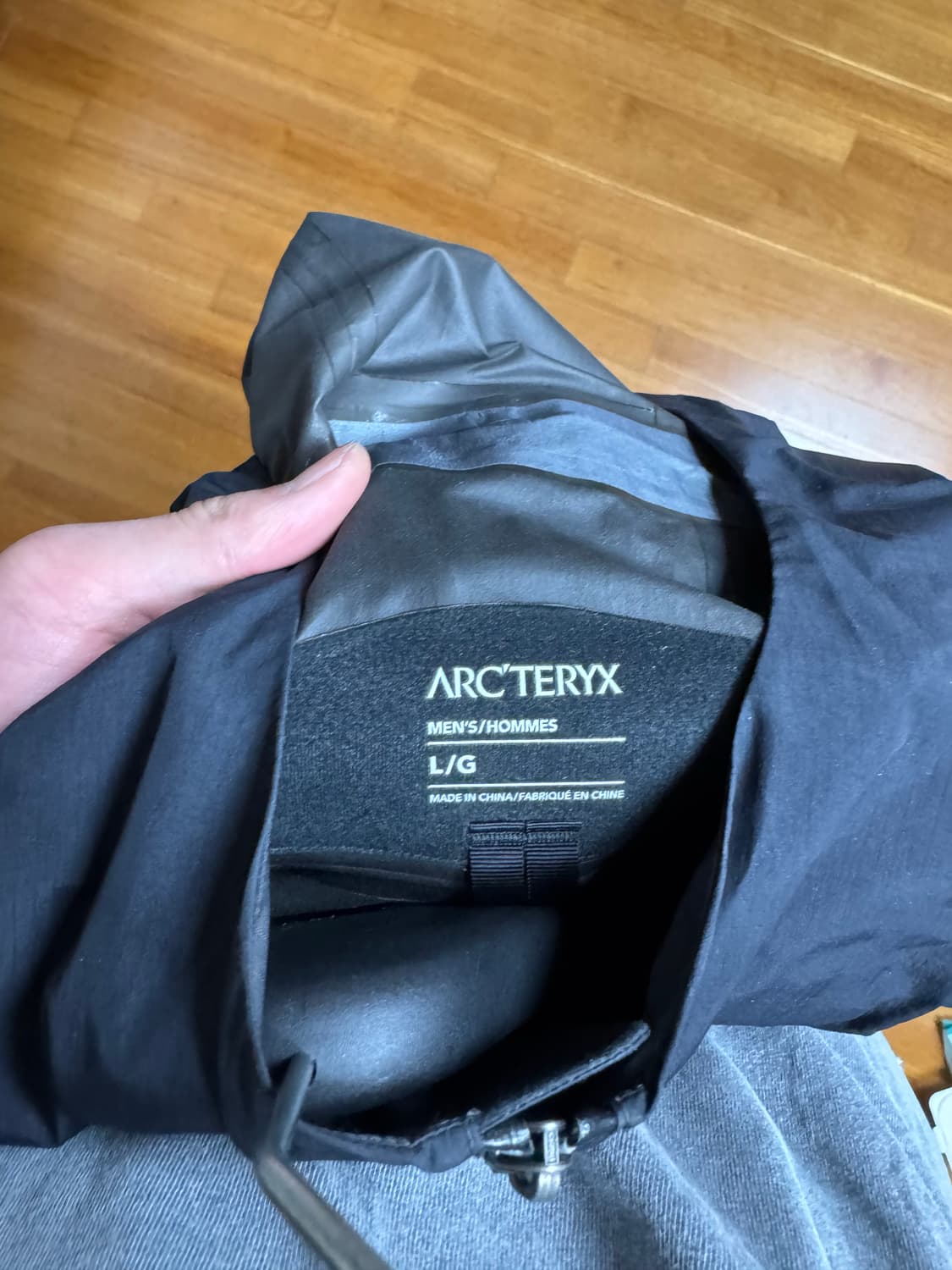 아크테릭스 제타 SL 블랙 바람막이 상품이미지3